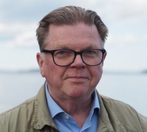 Lars H Ericsson
